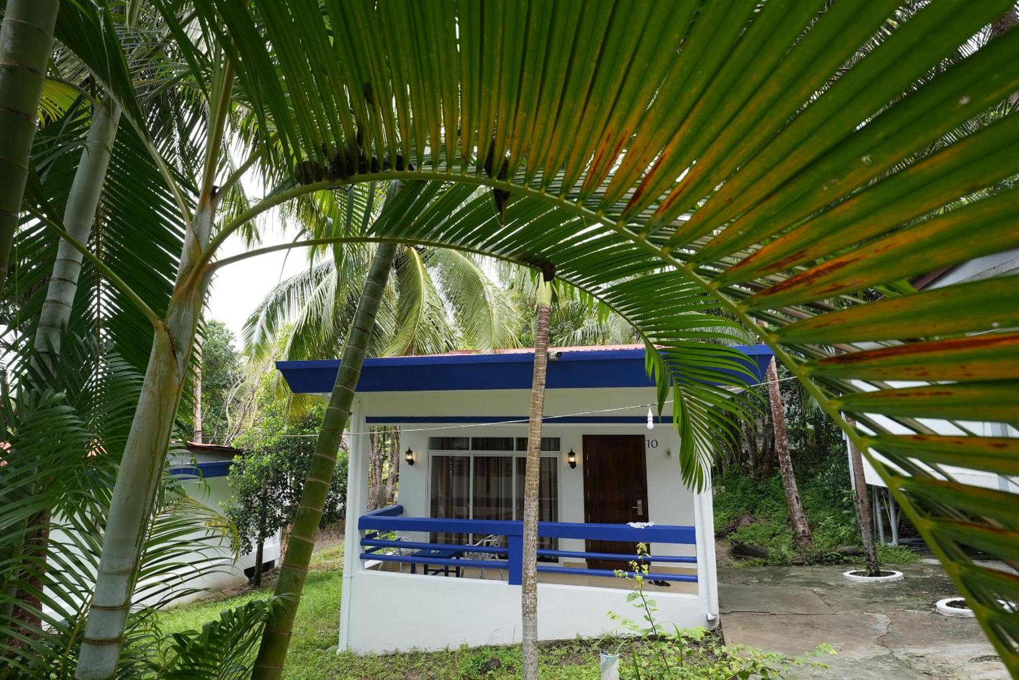 Amor Resort Koh Rong Derm Tkov Village Exterior photo
